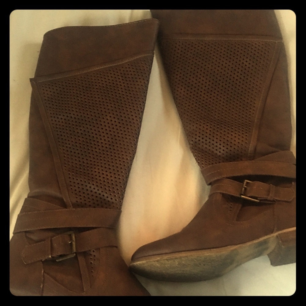Riding boots